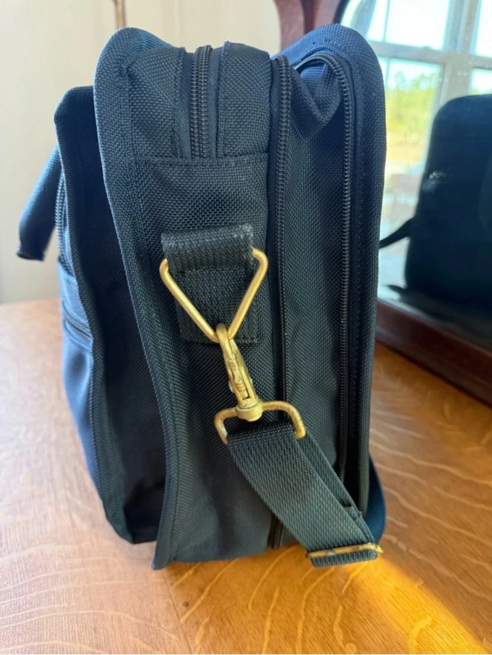 Tumi Men's Nylon Blue Expandable Brief/Laptop Case, Overnight Bag - Picture 13 of 15